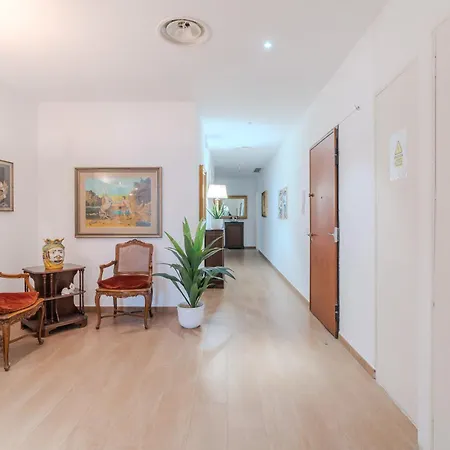 게스트하우스 Charme 3*