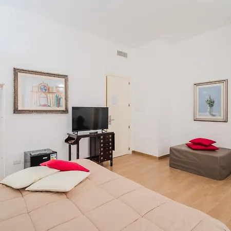 Charme Guest house 3*